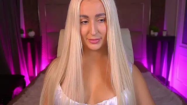 LiaBrazzerr webcam