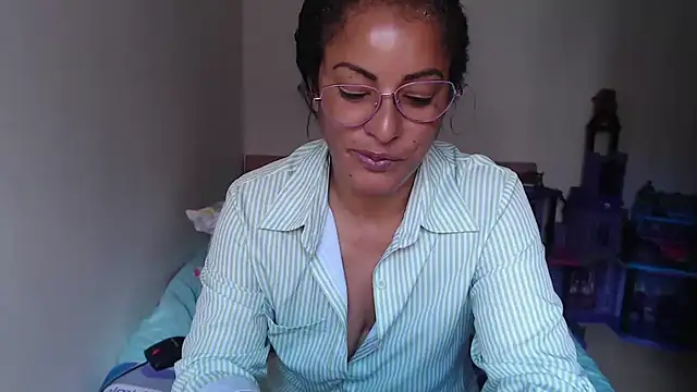 kateleyagrey webcam