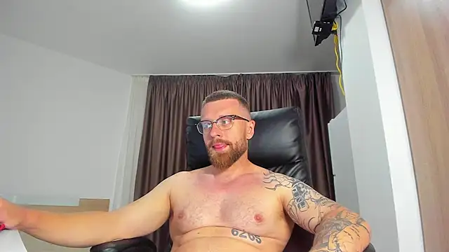 Findom_guy webcam