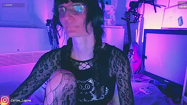 CeriseLapine webcam