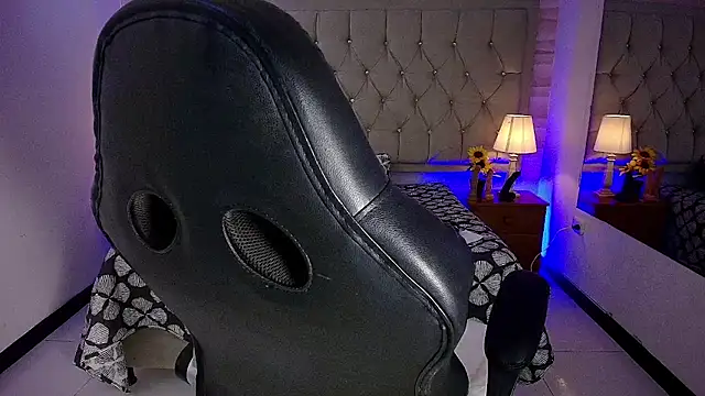 Emely_CaroFg webcam