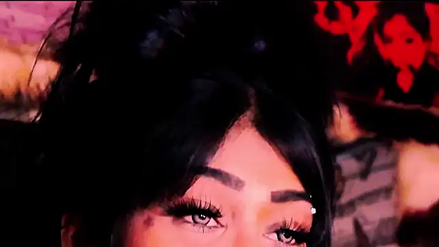 indian_dreamgirl webcam