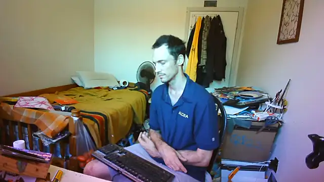 JohnnyMoves webcam