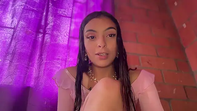 Skye_Moore webcam