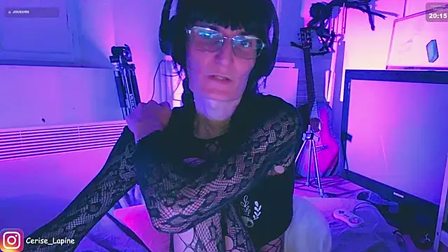 CeriseLapine webcam
