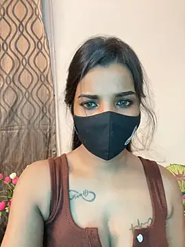 its_ur_flora's live room
