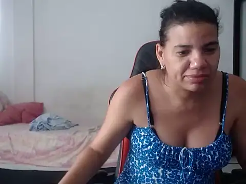 Adriana_0312 webcam