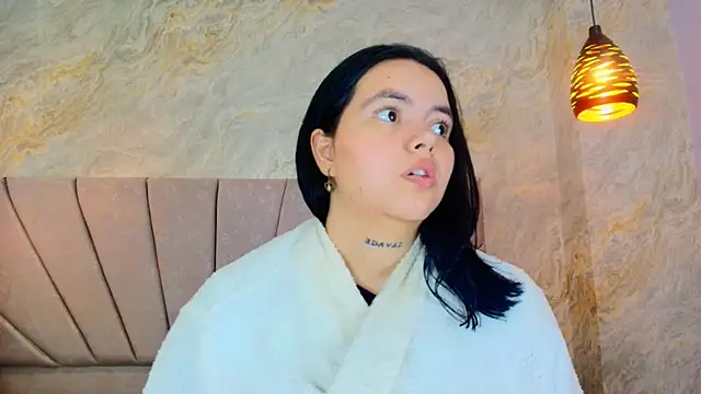 Mia_candy_0
