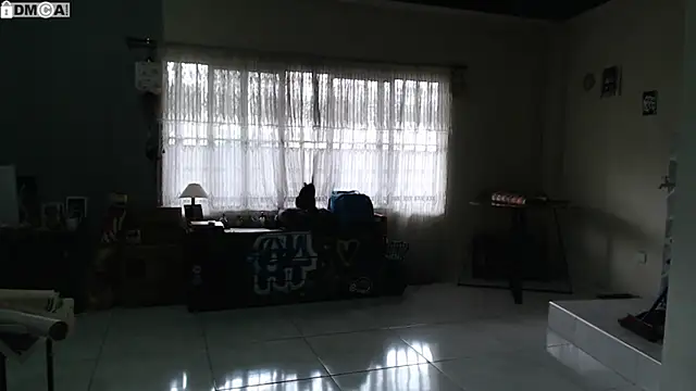 AlinaWoolf_ webcam