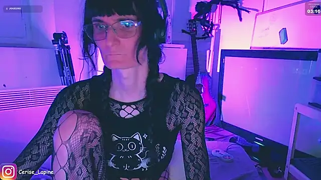 CeriseLapine webcam