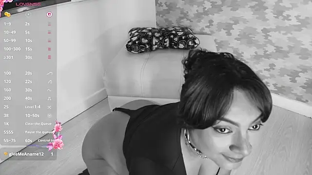 chat online Alexa Cruz 