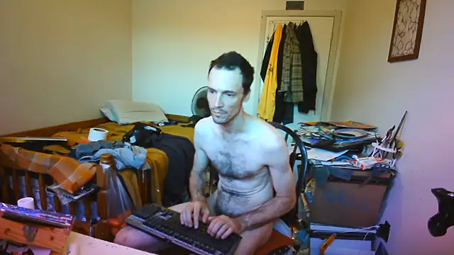 JohnnyMoves webcam