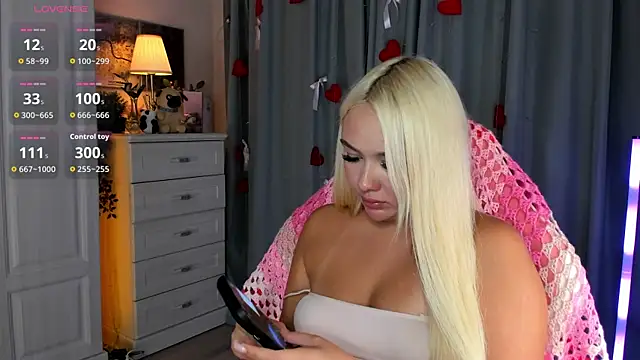 _Loneve__ webcam