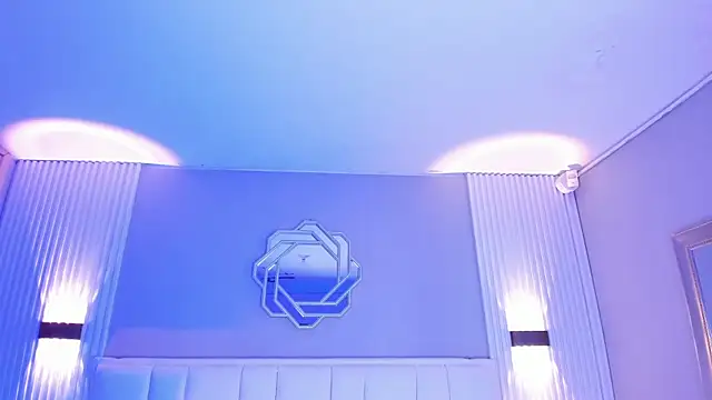 NanaOsaky webcam