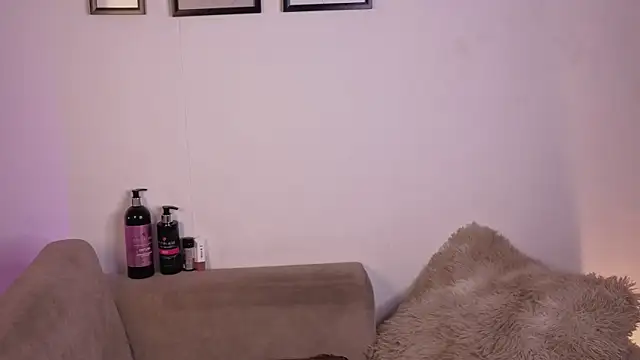 Pamela_tomas webcam