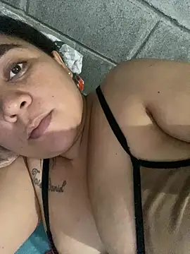 laura1999love webcam