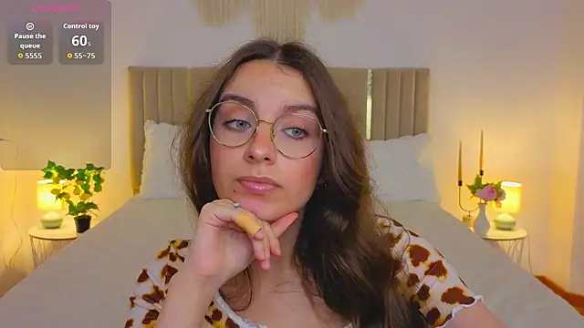 Real_cutie1 webcam