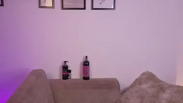 Pamela_tomas webcam