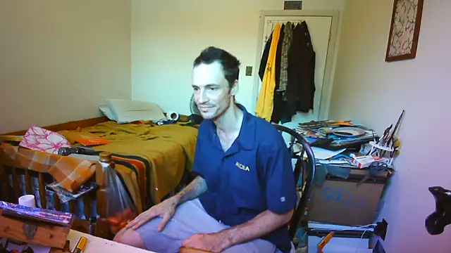 JohnnyMoves webcam