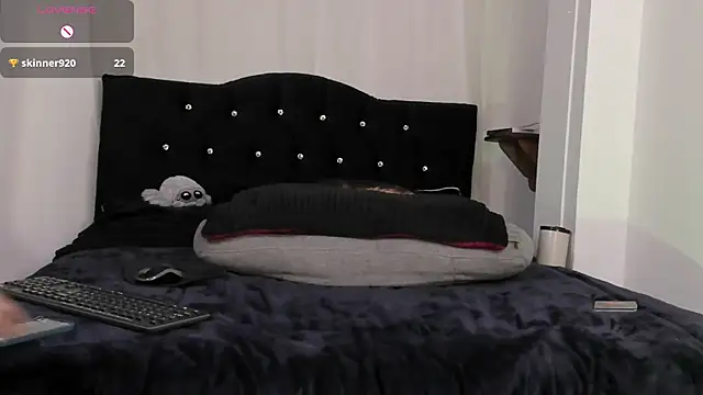 Amy_Aloqua webcam