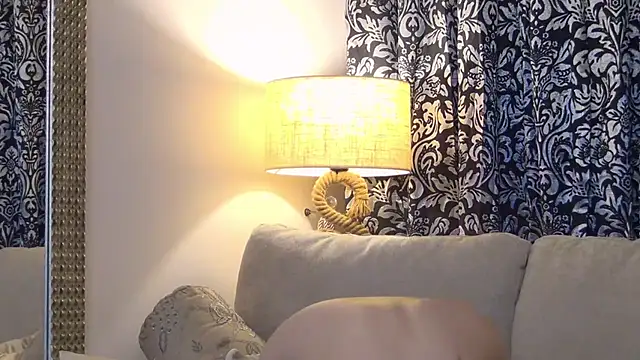 LadyValeriaXO webcam