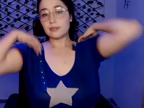 Elina_Rose888 webcam