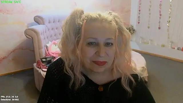 Penelope_Pinky webcam