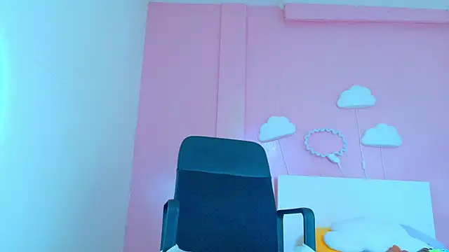 SeleneGibson__ webcam