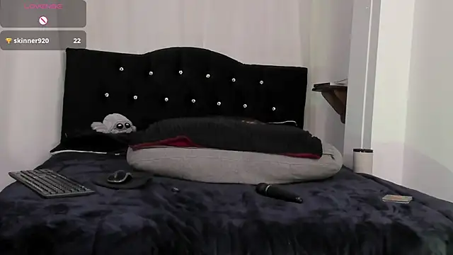 Amy_Aloqua webcam