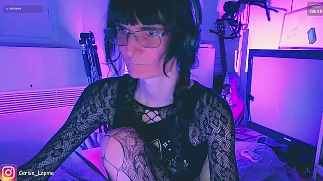 CeriseLapine webcam