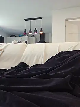 LilyOrion webcam