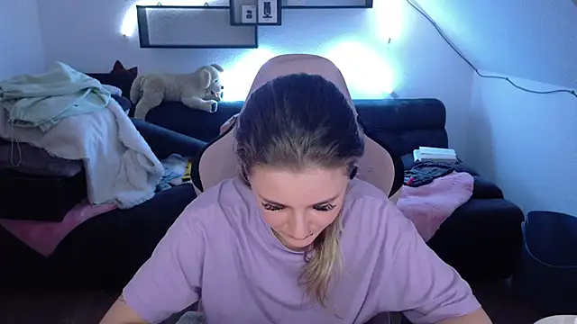 Melly4You webcam