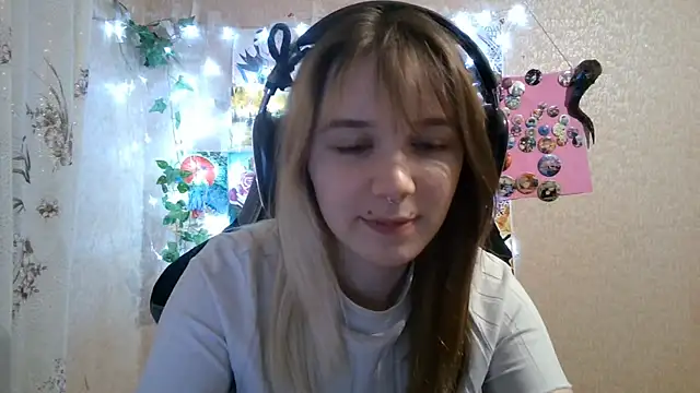 MilaTyan webcam