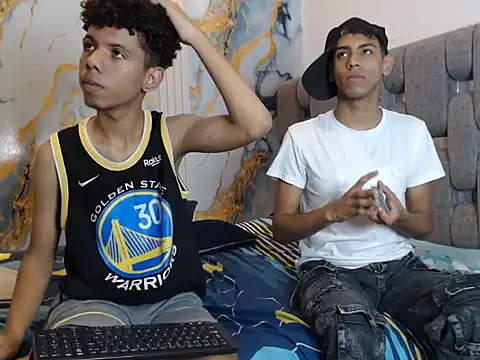 CUTE_BOYS2026 webcam