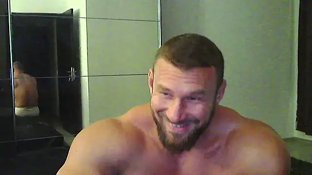 muscularkevin webcam