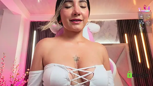 Happy_tits webcam