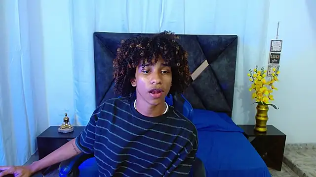 angelll18_ webcam