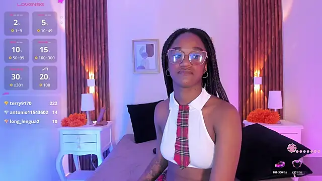 Chloebrunnie webcam