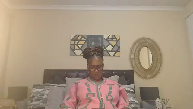 Creamyass22 webcam