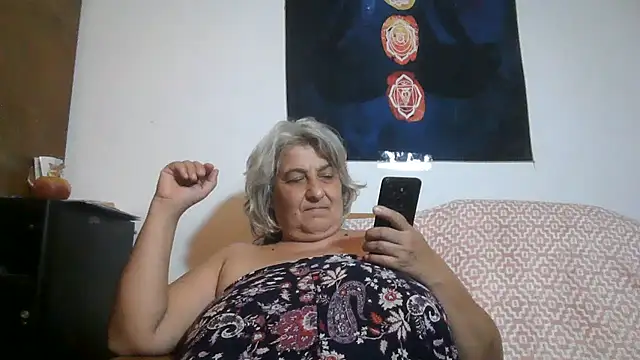 ExquisiteMature webcam