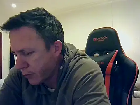 TroyDieselXXX webcam