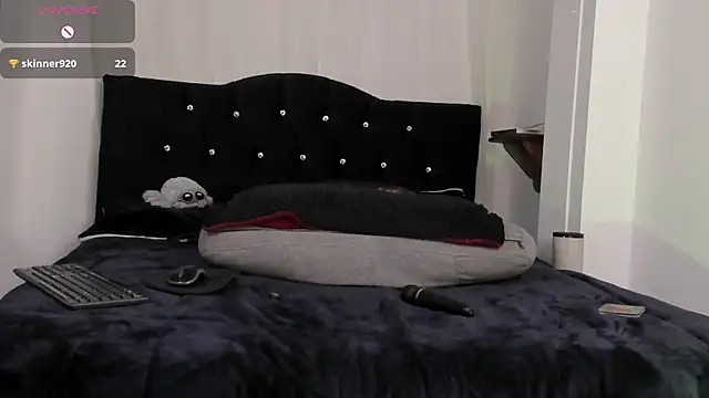 Amy_Aloqua webcam