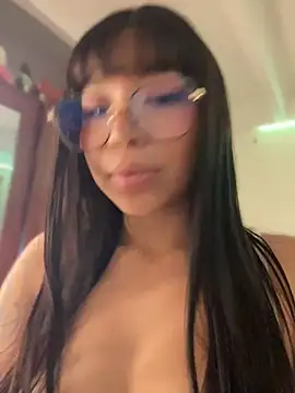 maaddyXXX webcam