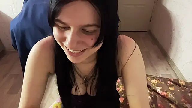 ChrystalWhittet webcam
