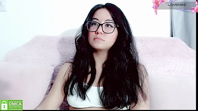 mariana_katto live cam on StripChat