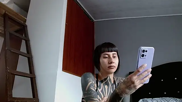 Emilia_1995 webcam
