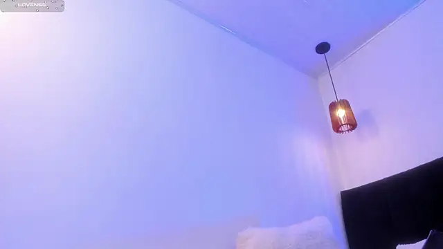 dolly_zoe webcam