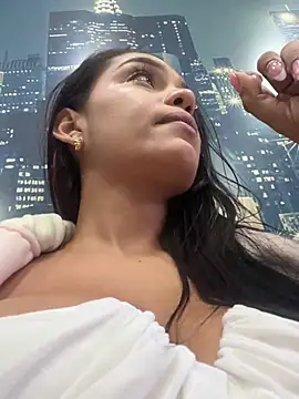 Sara-77 webcam