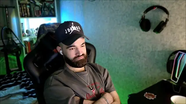 _Serious_Man webcam