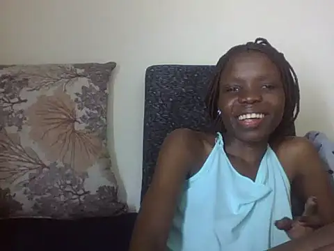 Baddie_Floxxy live cam on StripChat